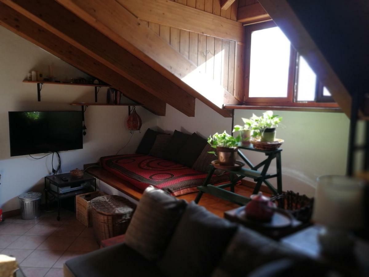 Appartamento Nel Centro Storico Di Aosta Con Vista Sui Ghiacciai Exterior photo